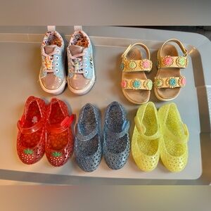Girls Glitter Jelly Shoes Set Old Navy Size 8 and two bonus size 8